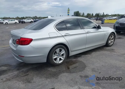 2011 BMW 528I z USA, uszkodzony, nr VIN WBAFR1C58BC672710